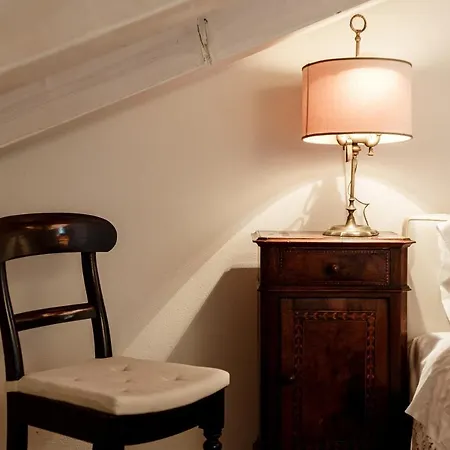 Castello Di Brusata Apartment By Quokka 360 - Romantic Flat With Pool Mendrisio