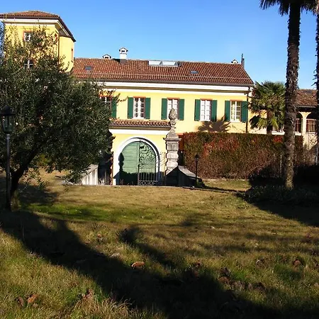 Alojamento de Acomodação e Pequeno-almoço Castello Di Brusata By Quokka 360 - Romantic Flat With Pool 4*